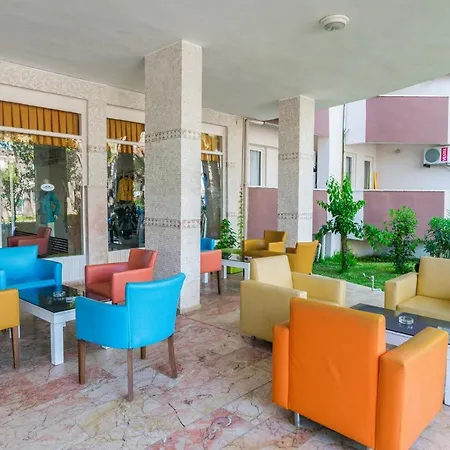 Hotel Nergos Garden Side
